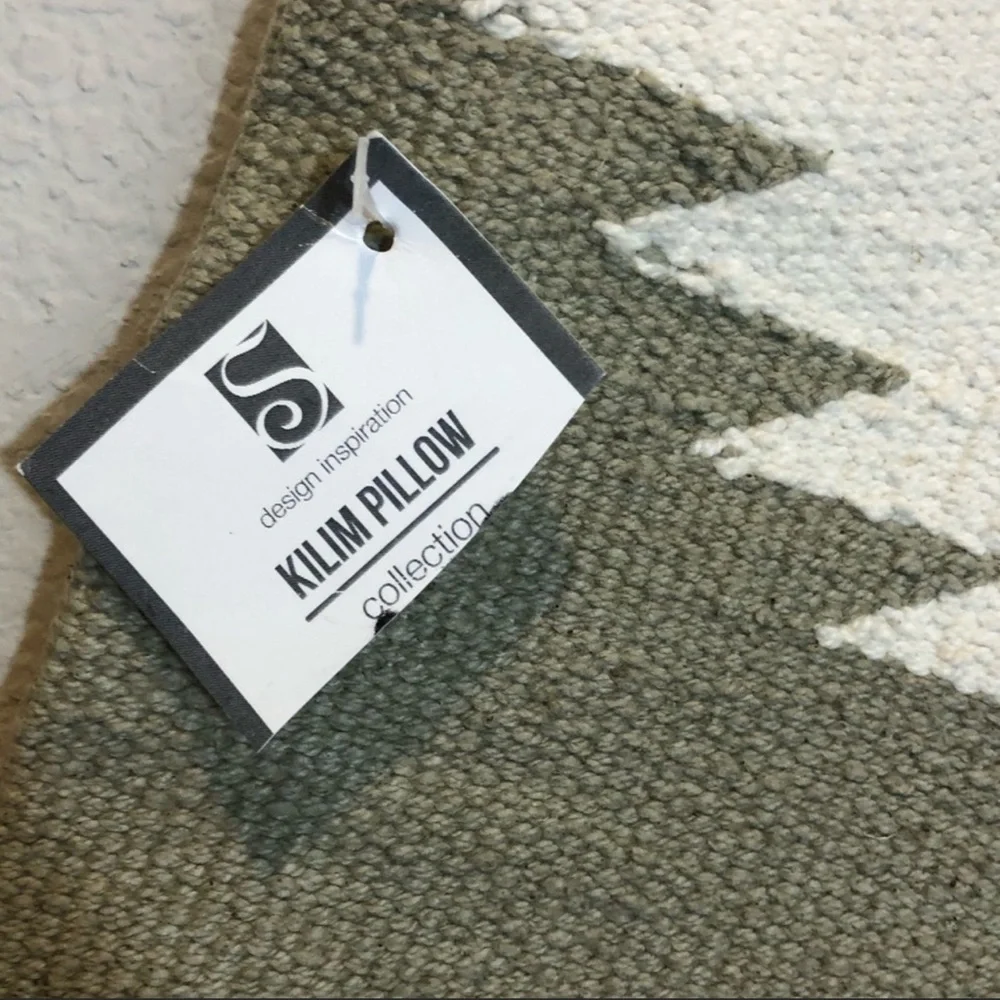 Design Inspirations‎ Boho Woven Pillow NWT